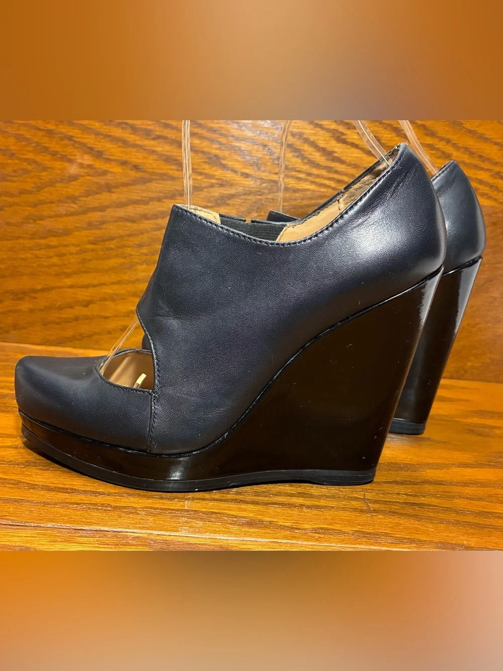 5/48 Saks Fifth Ave Black Leather Patent Platform Wedges EU 36 US 5.5